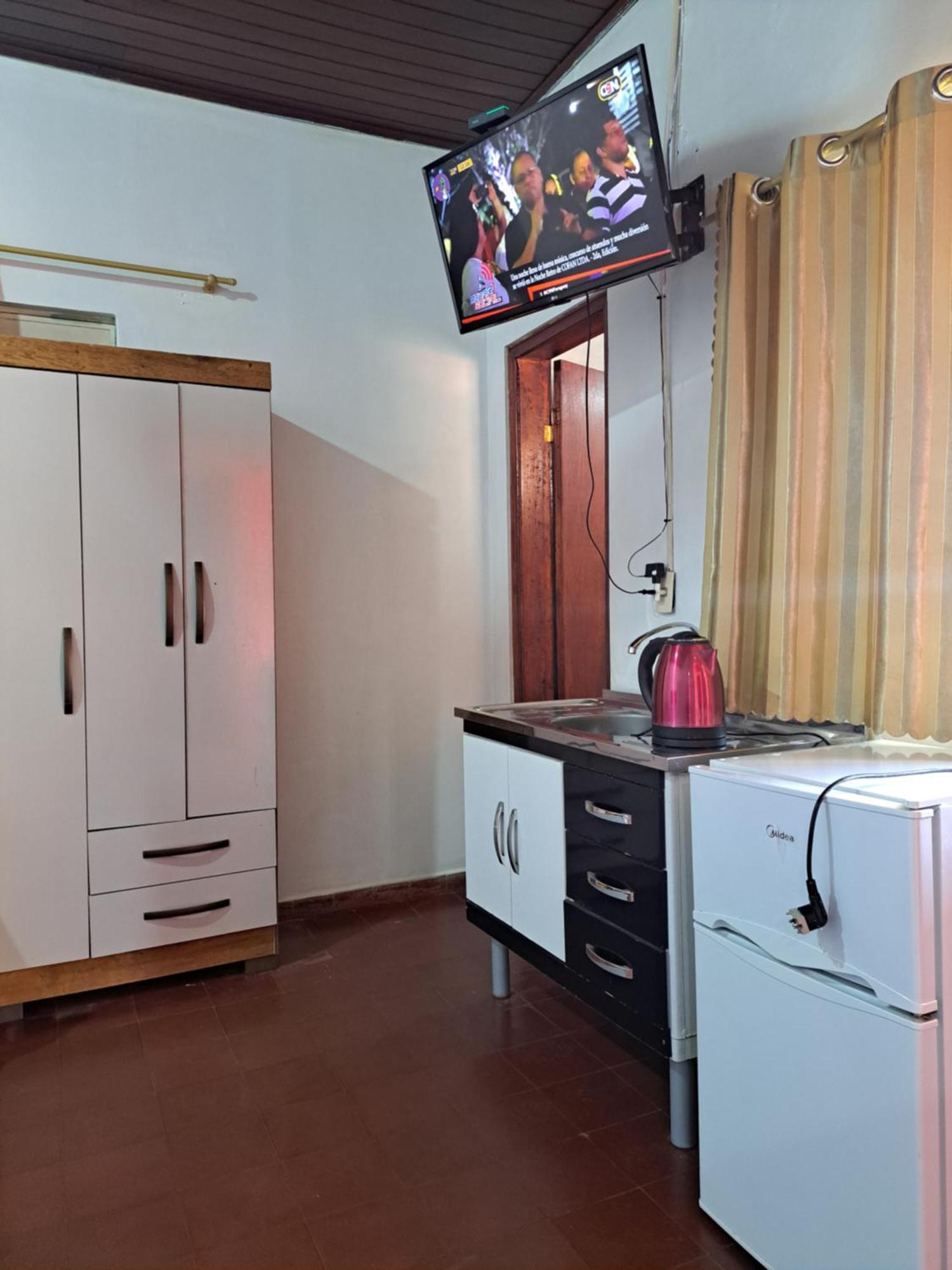 Hummingbird Hostel Сьюдад-дель-Эсте Экстерьер фото