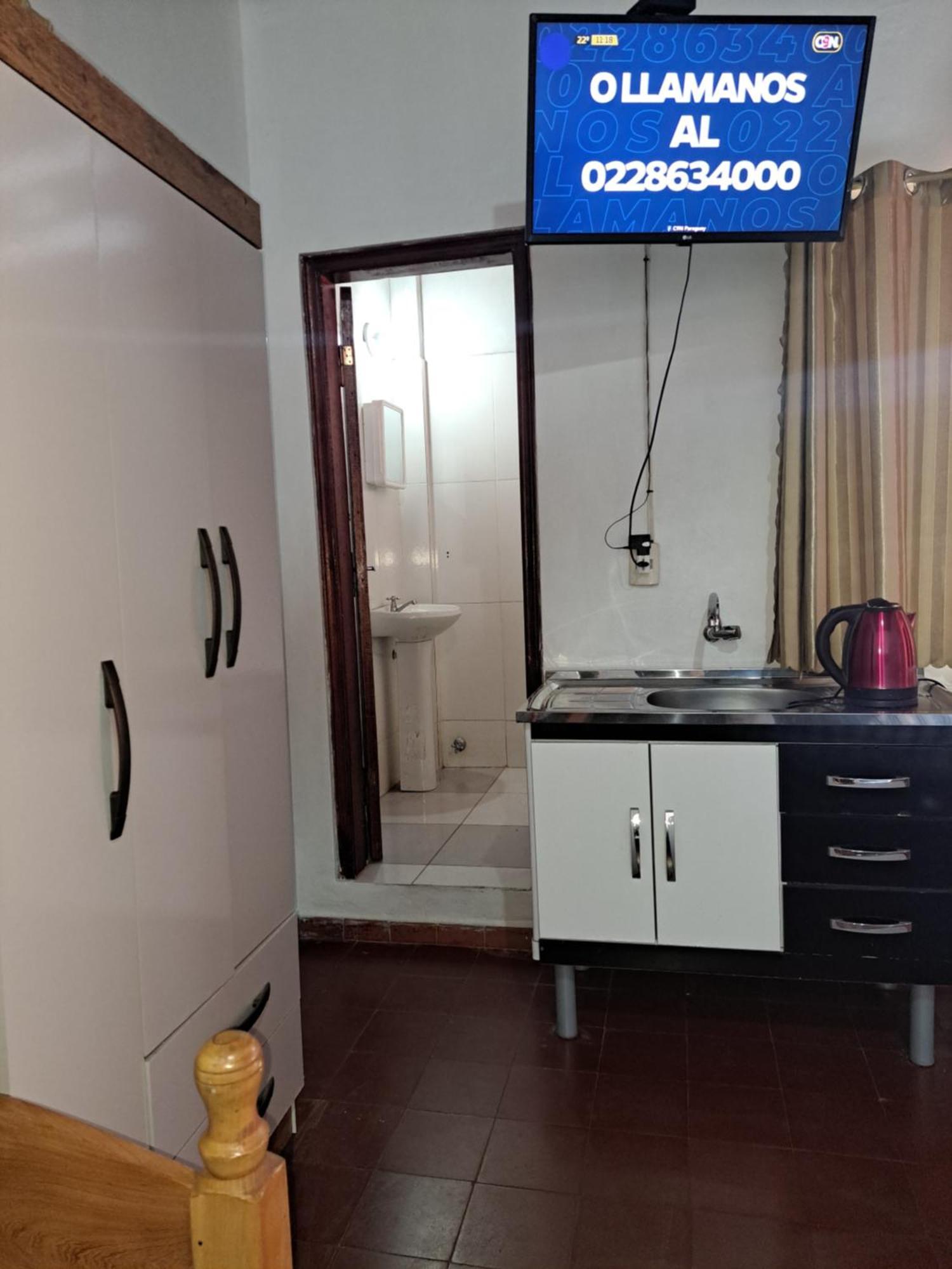 Hummingbird Hostel Сьюдад-дель-Эсте Экстерьер фото