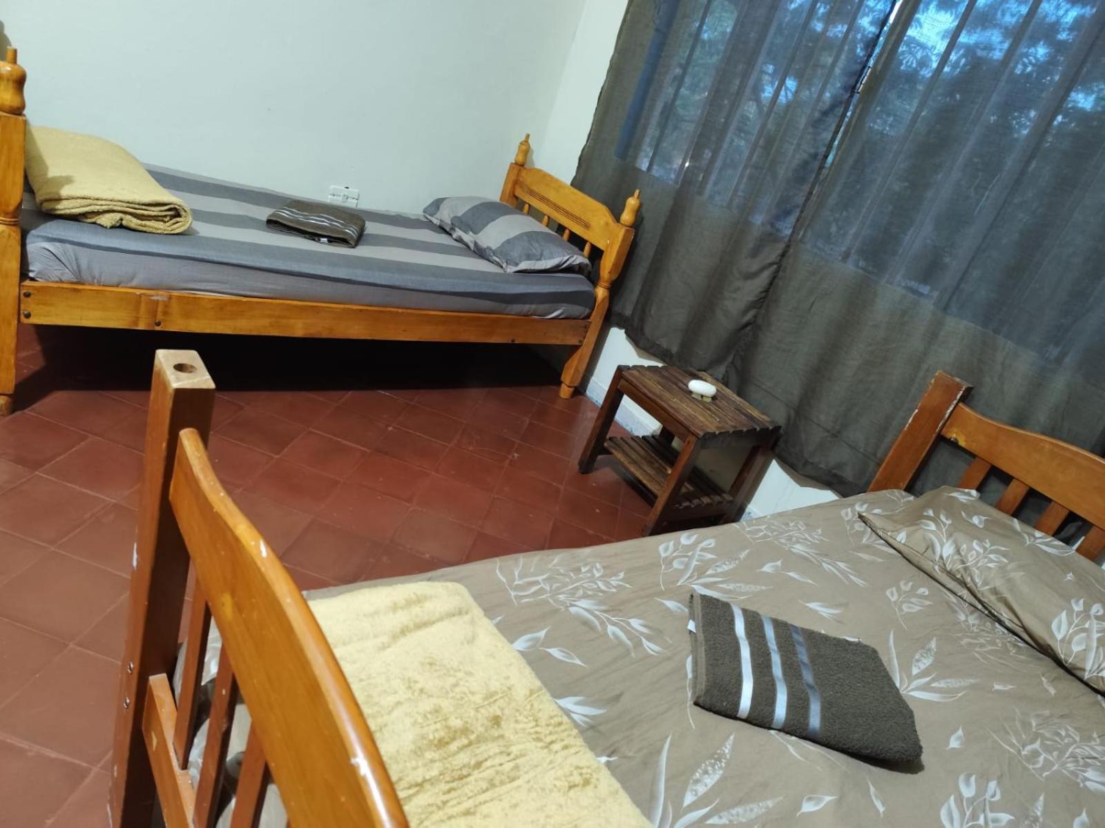 Hummingbird Hostel Сьюдад-дель-Эсте Экстерьер фото